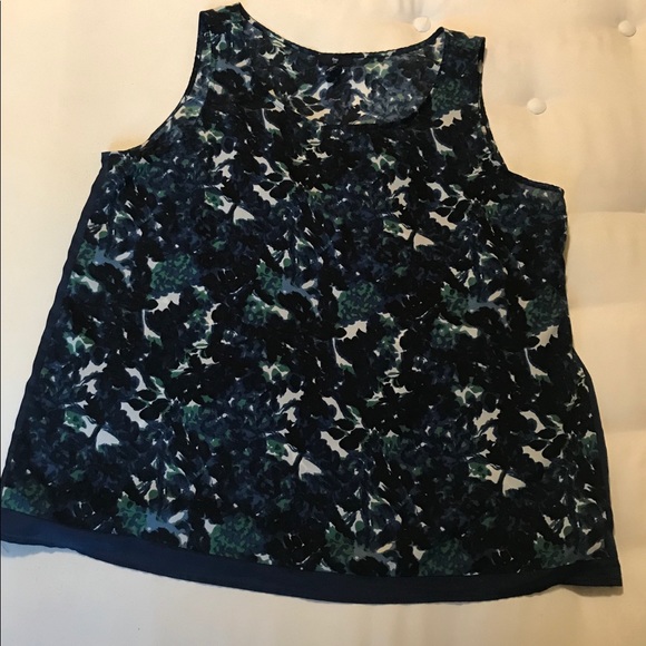 Gap Ladies Top - Picture 1 of 3